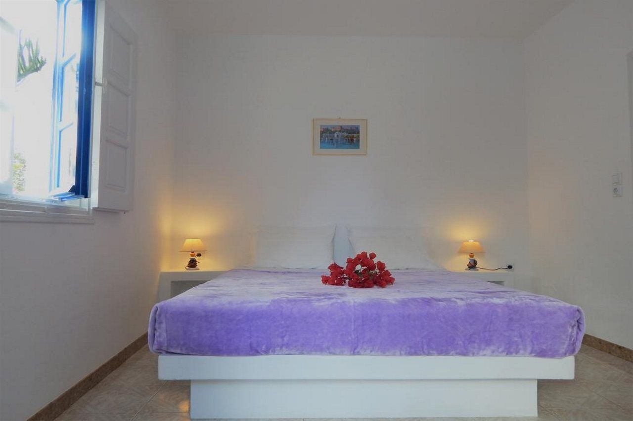 Evgenia Rooms And Apartments Folégandros Exteriér fotografie