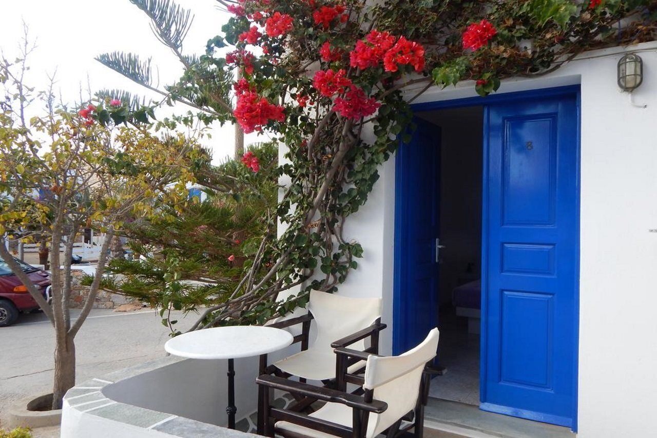 Evgenia Rooms And Apartments Folégandros Exteriér fotografie