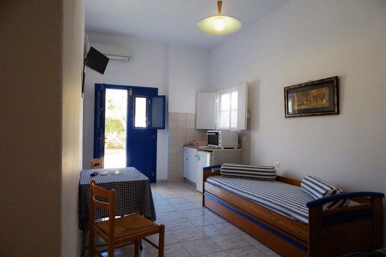 Evgenia Rooms And Apartments Folégandros Exteriér fotografie